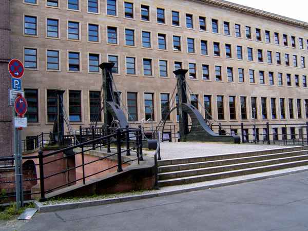 Berlin-Mitte Jungfernbrücke02