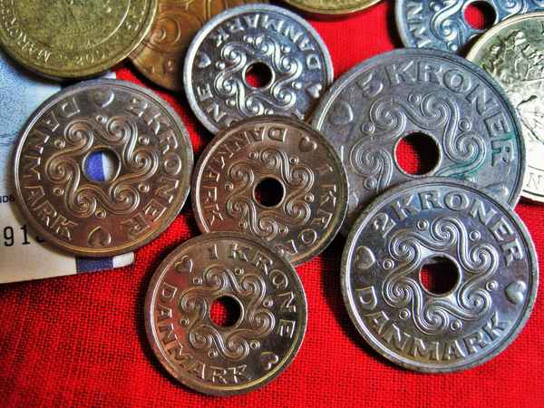 typisch dänische Münzen ...mit Loch