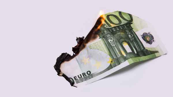 Geld Verbrennen