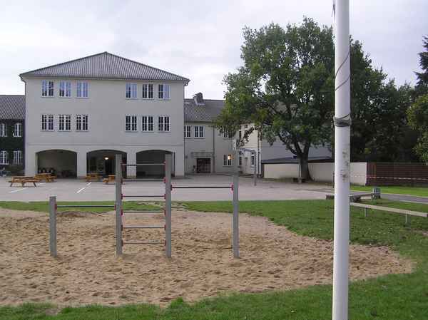 Ehemalige Realschule Hohenweststedt