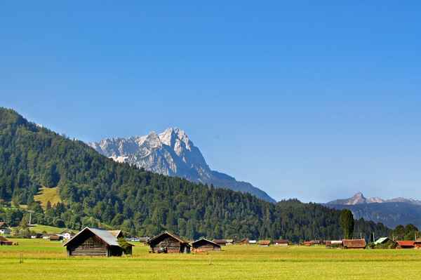 Zugspitze in Blau