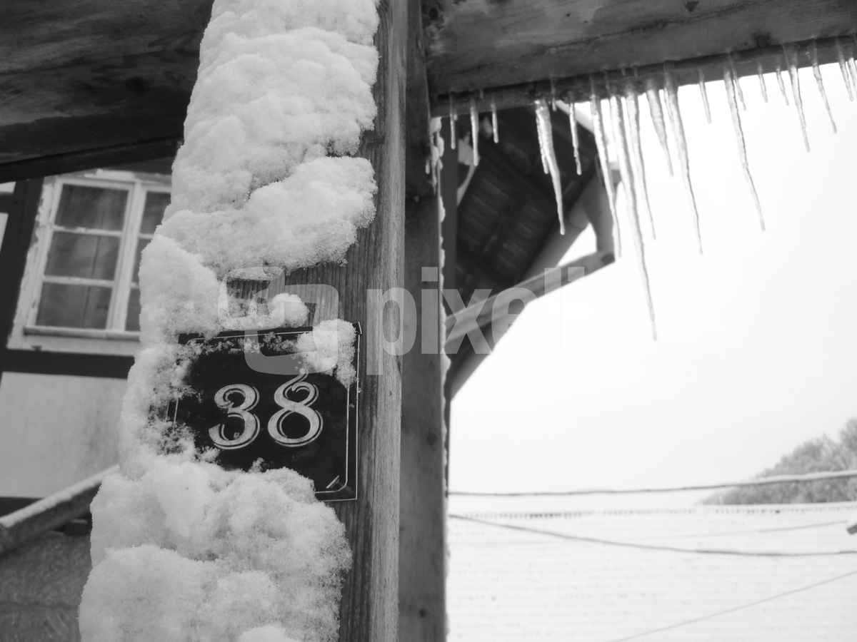 winterlicher Eingang