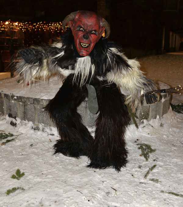 Krampus, Krampusumzug