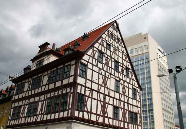 Gegensätzliche Architektur