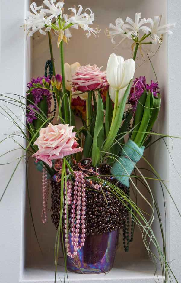 Blumenvase mit Perlen