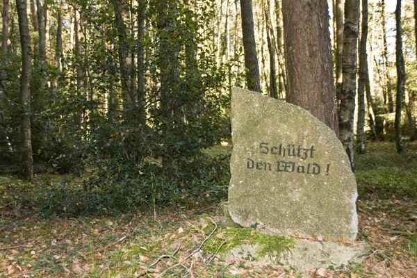 Schützt den Wald