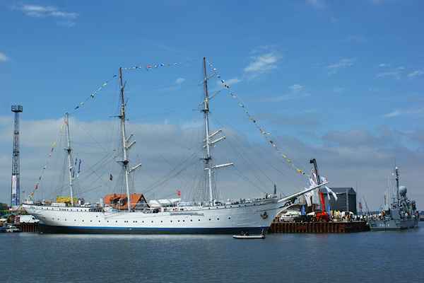 "Gorch Fock" am Kai