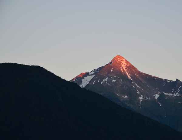 Alpenglühen am Ahornberg