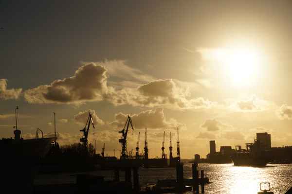 Abendstimmung im Hamburger Hafen