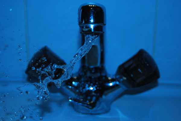 Zusammentreffen von Luft und Wasser No.2