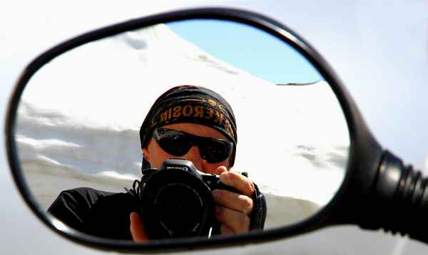 BIKER-SELFIE