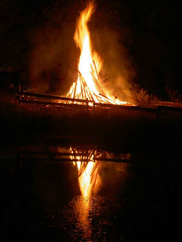 Sonnwendfeuer