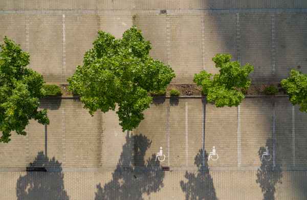 Parkplatz, behindert?