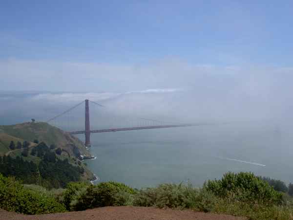 Golden Gate Bridge im Morgennebel