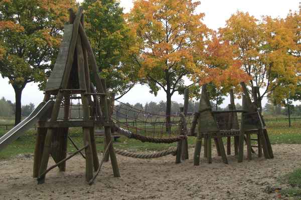 Herbstlicher Spielplatz