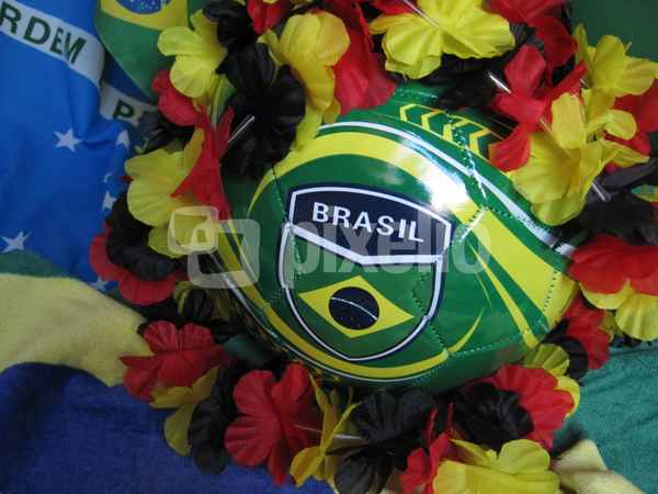 brasilianisch-deutsche Fußball-Deko