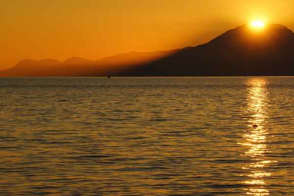 Sonne, Berge und Meer 4