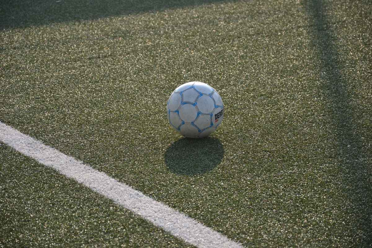 Einsamer Ball