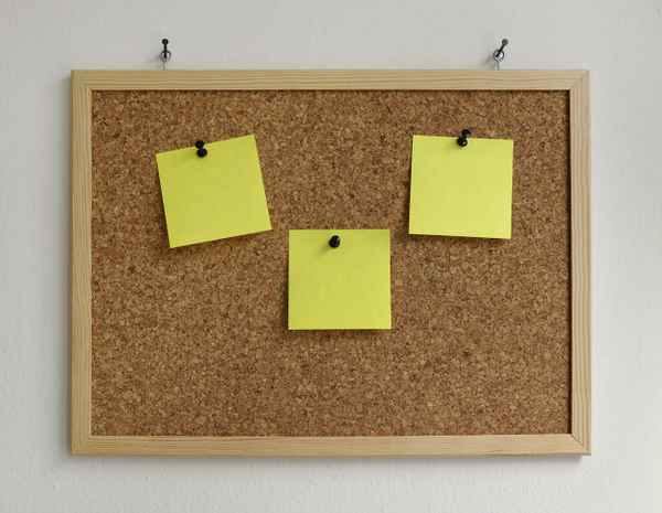 Pinnwand &#8211; mit Post-It&#8217;s, zum Beschriften