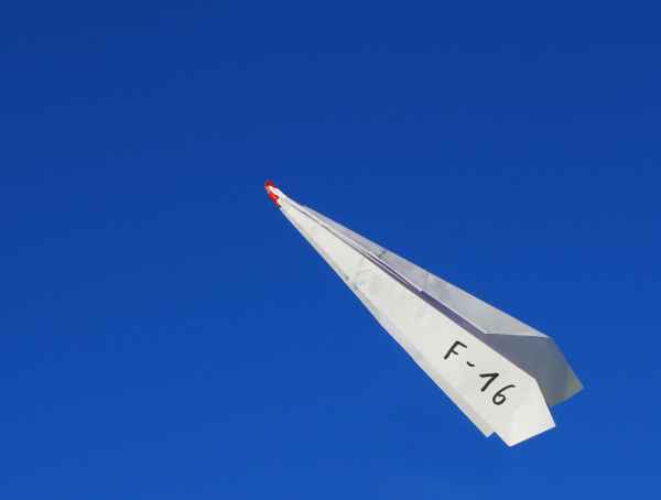 PAPIERFLIEGER