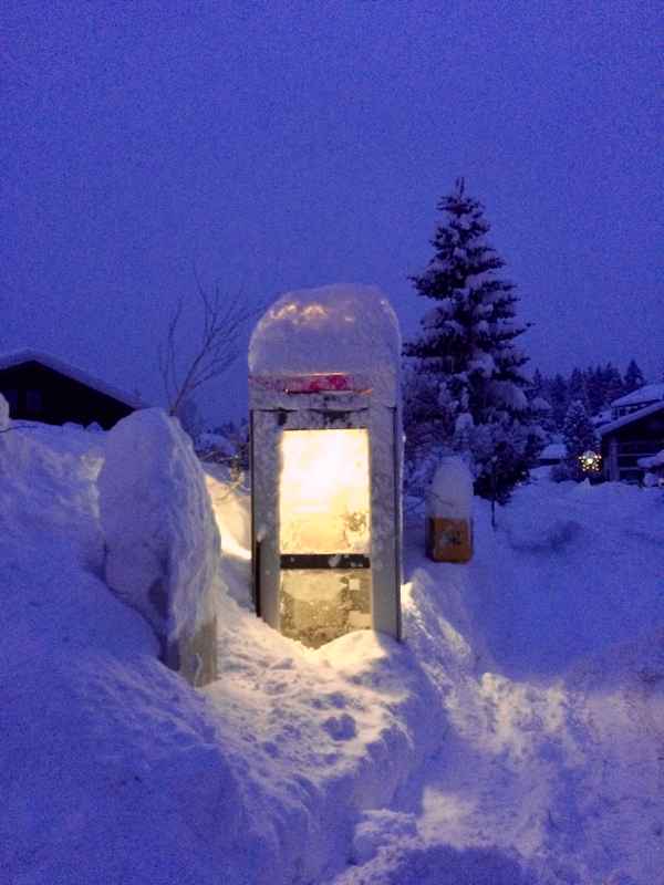 Telefon im Schnee