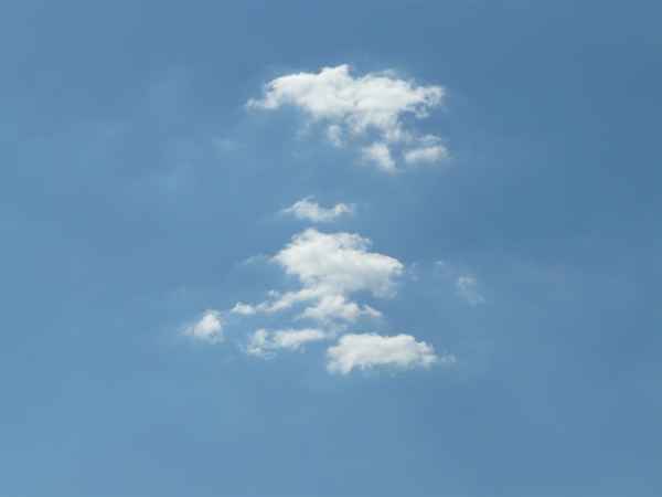 Wolken und blauer Himmel 1