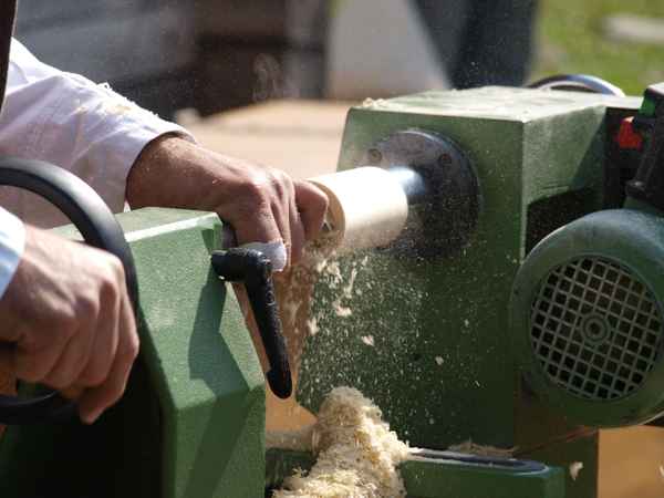 Ein Dreher bei der Arbeit