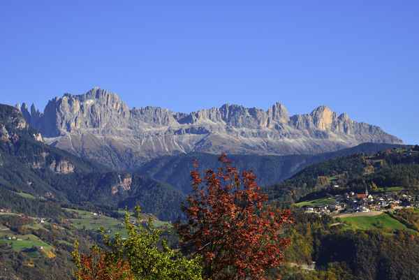 Rosengarten mit Steinegg, Südtirol