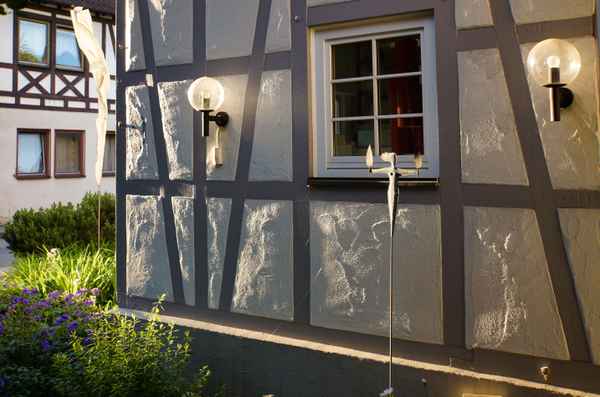 Morgensonne am Fachwerkhaus