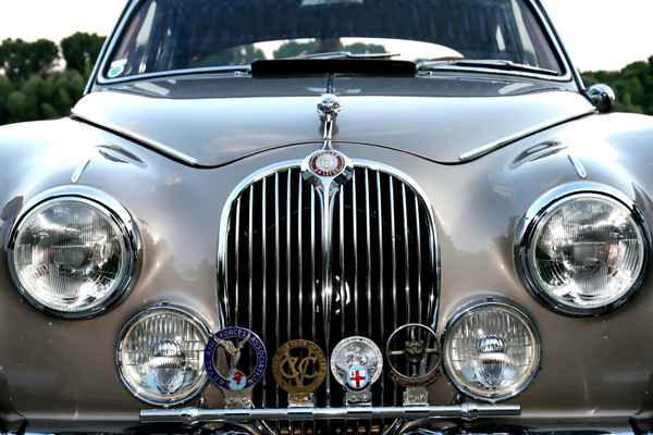 Jaguar MK2
