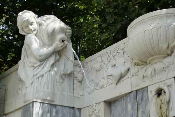 Kaiserin-Elisabeth-Denkmal