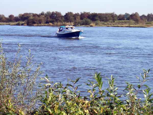 Flotte Fahrt auf der Weser