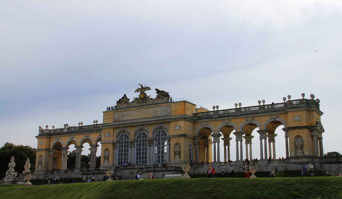 Die Gloriette 02