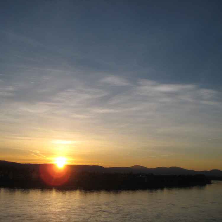 Sonnenaufgang über dem Siebengebirge
