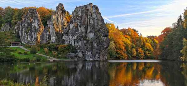 Die Externsteine im Herbstkleid