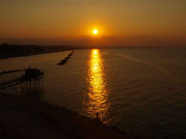Trabucco und die untergehende Sonne