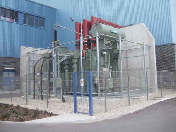 Hochspannungstransformator