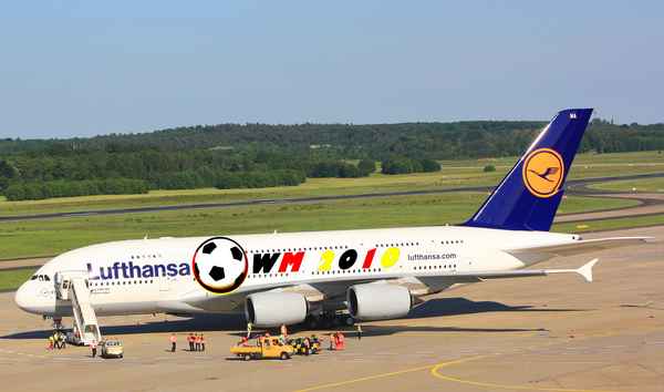 LUFTHANSA AIRBUS A 380