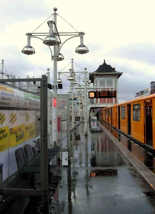 s-bahnhof warschauer straße