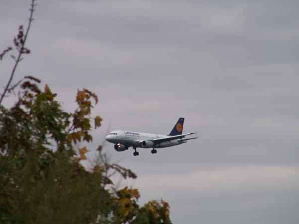 Flugzeug im Anflug auf Frankfurt