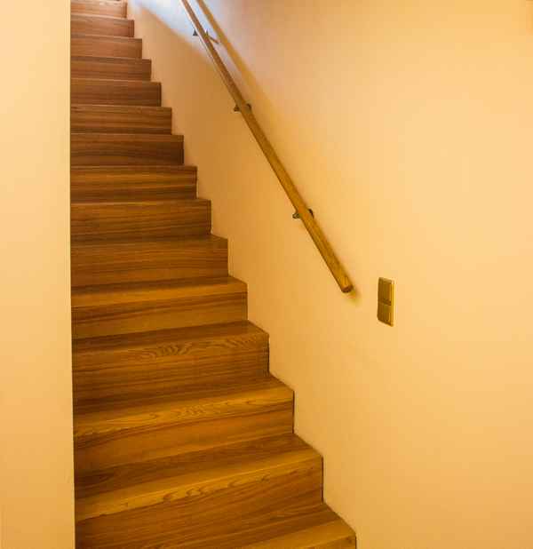 Wohnhaus-Treppe Holz