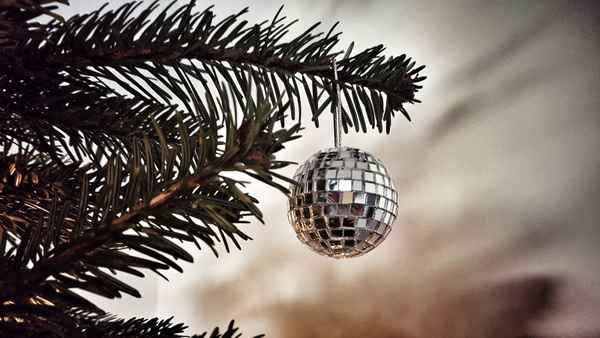 Discokugel am Christbaum