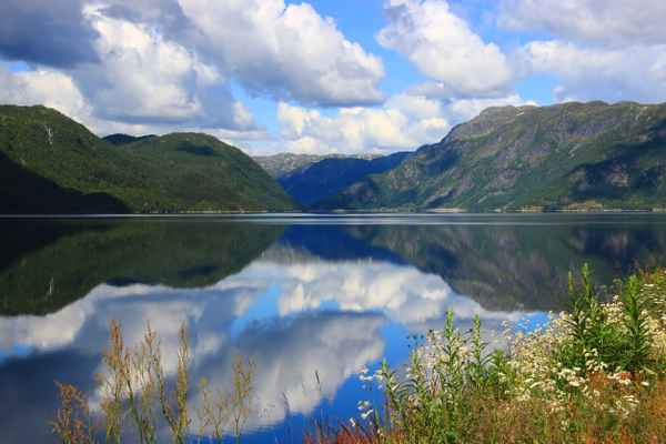 Still ruht der See