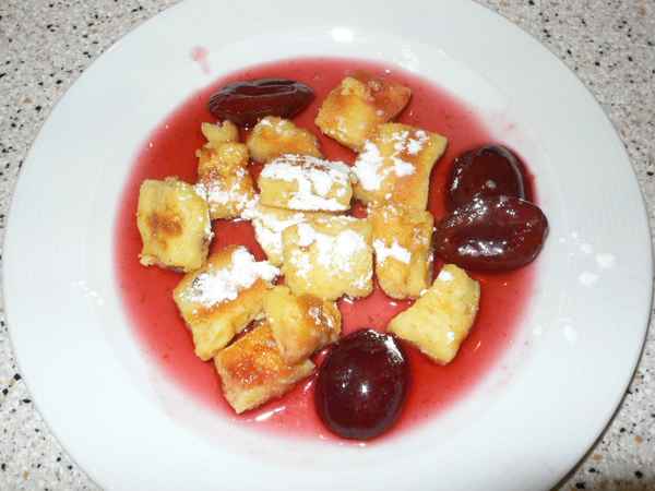 Kaiserschmarren mit Pflaumen