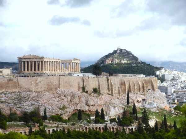 Akropolis 2