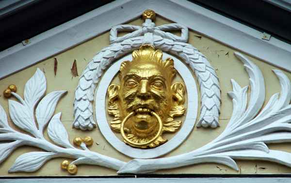 goldenes Löwenköpfchen