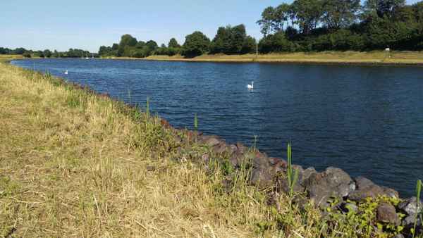 Am Nord-Ostsee-Kanal