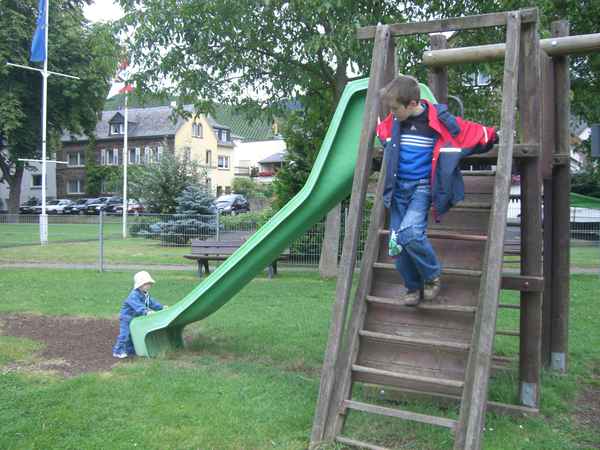 Hier gehts hoch - Kinderspielplatz