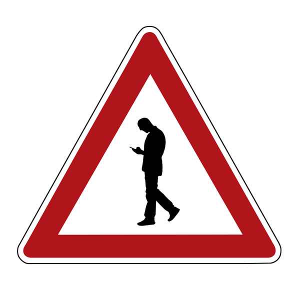 Achtung: Fußgänger mit Handynutzung