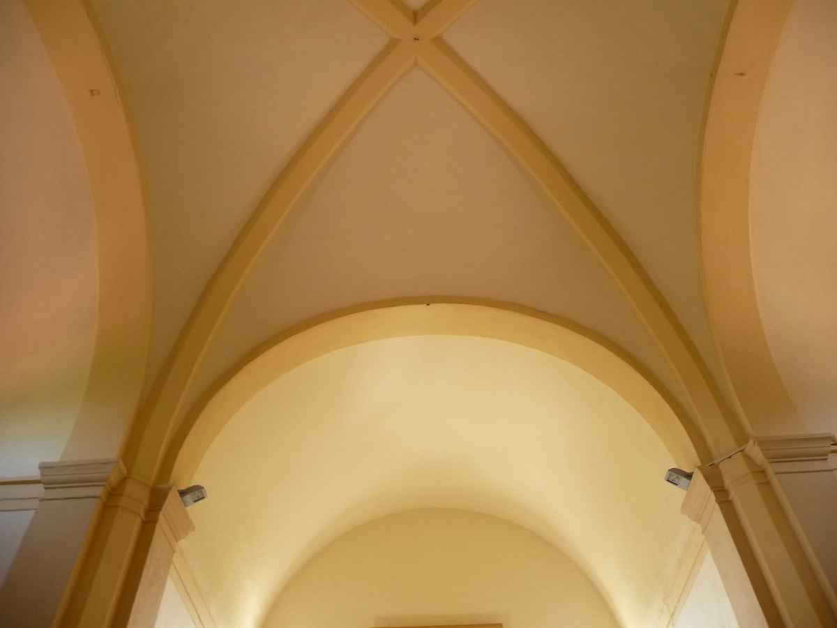 In einer kleinen italienischen Kirche I